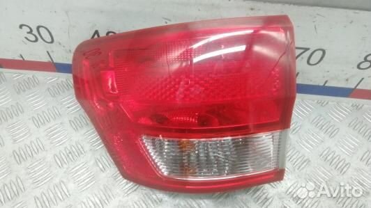Фонарь задний левый jeep grand cherokee WK2 (MML06