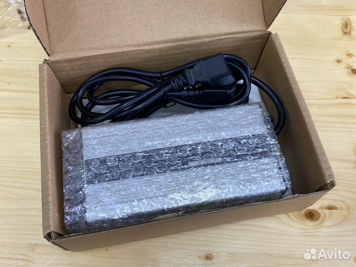 Зарядное устойство 24v lifepo4, li-ion 7-10a 000