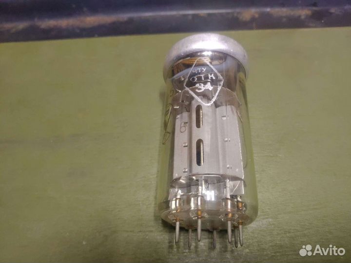 Электровакууная радио лампа