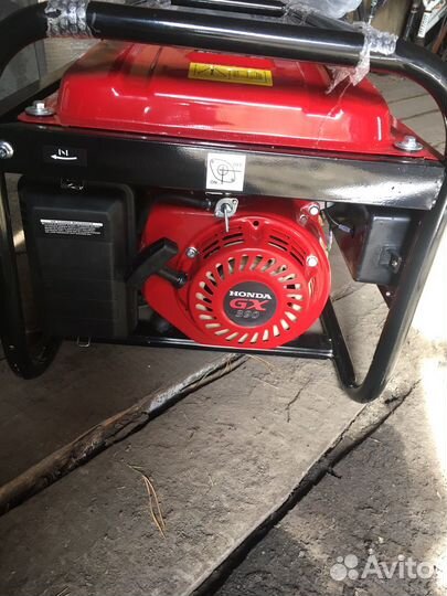 Бензиновый генератор