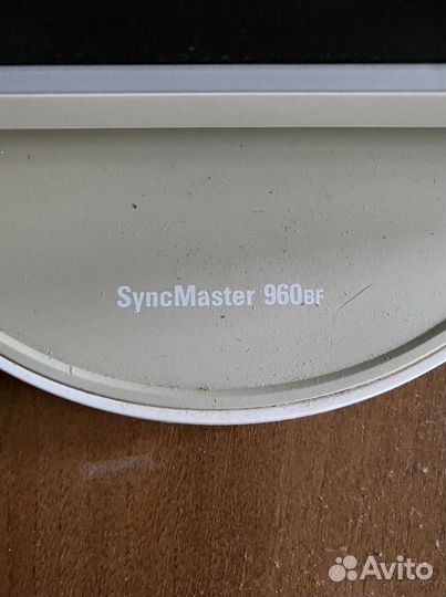 Монитор Samsung