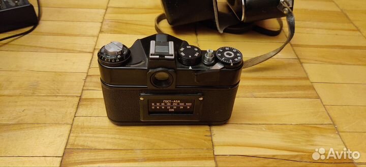 Плёночный фотоаппарат зенит 11