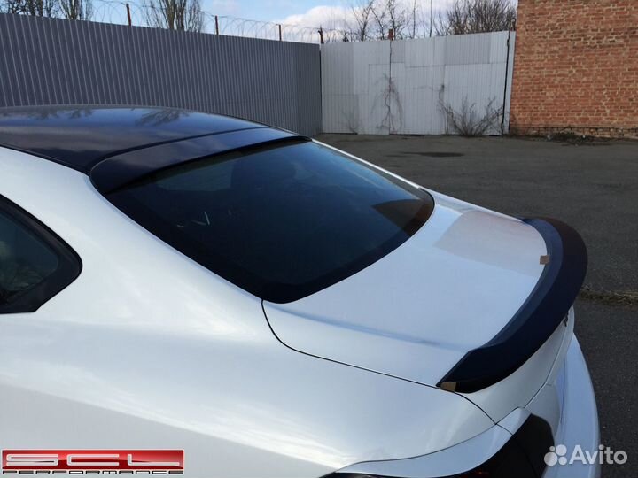 Спойлер Infiniti M37 на крышку багажника 2010-2015