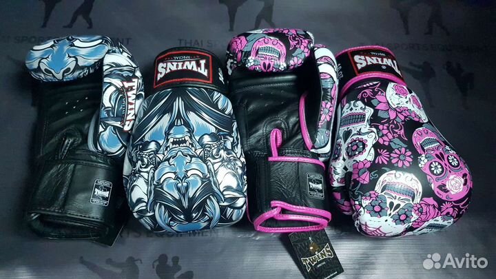 Боксёрские перчатки Twins Fairtex