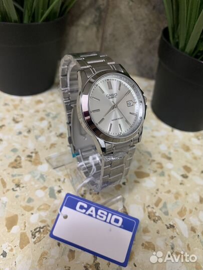 Часы Casio
