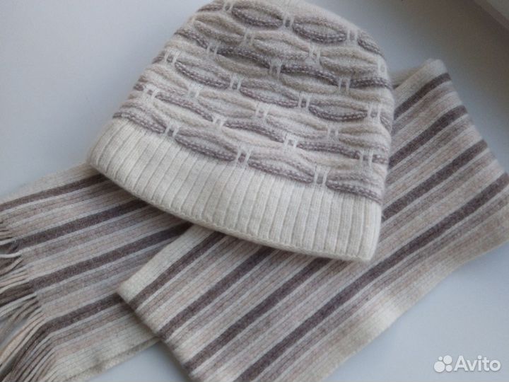 Комплект шапка и шарф женские