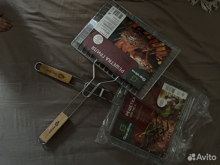 Решетка гриля и мяса новые