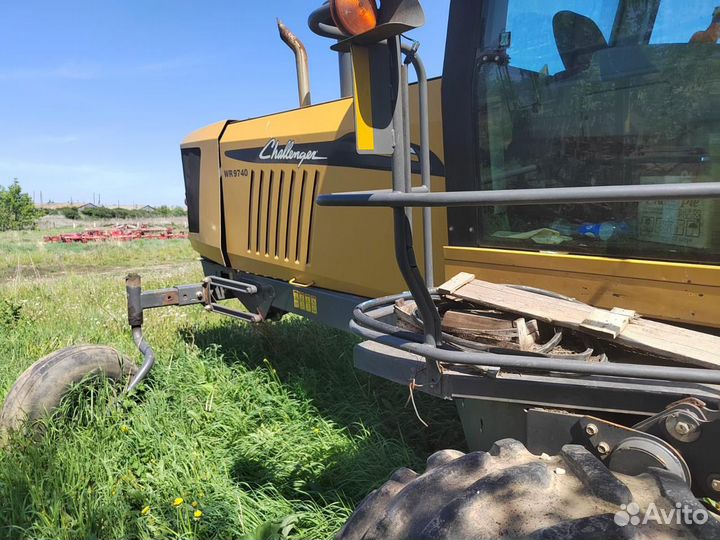 Самоходная косилка Challenger WR9740