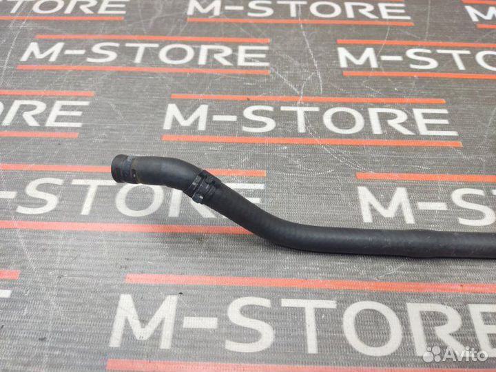 Патрубок системы охлаждения Volkswagen Touareg 7L