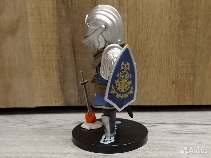 Фигурка малая chibi Oscar of Astora with bonfire D