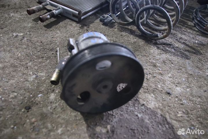 Насос гур на Шевроле Авео T200