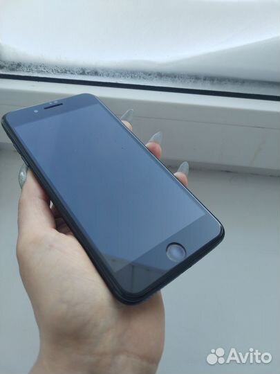 iPhone 8 Plus, 64 ГБ