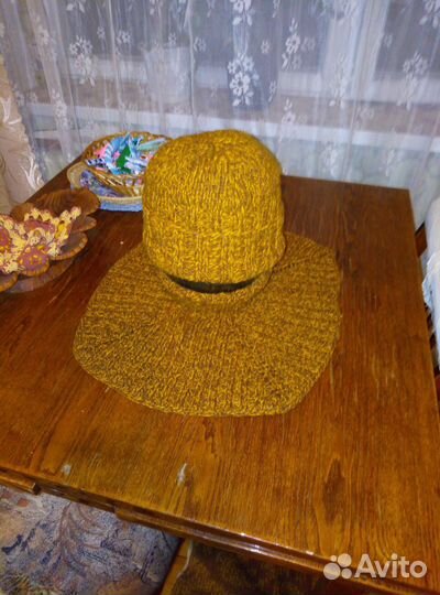 Мужская зимняя шапка вязаная с манишкой