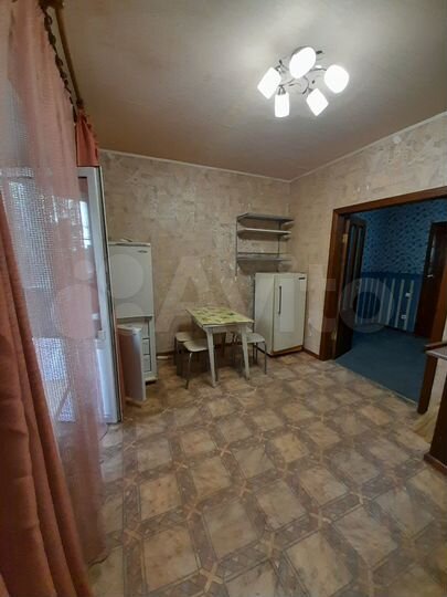 2-к. квартира, 86 м², 1/10 эт.