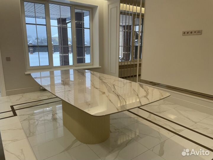 Стол для кафе, ресторана, бара из керамогранита