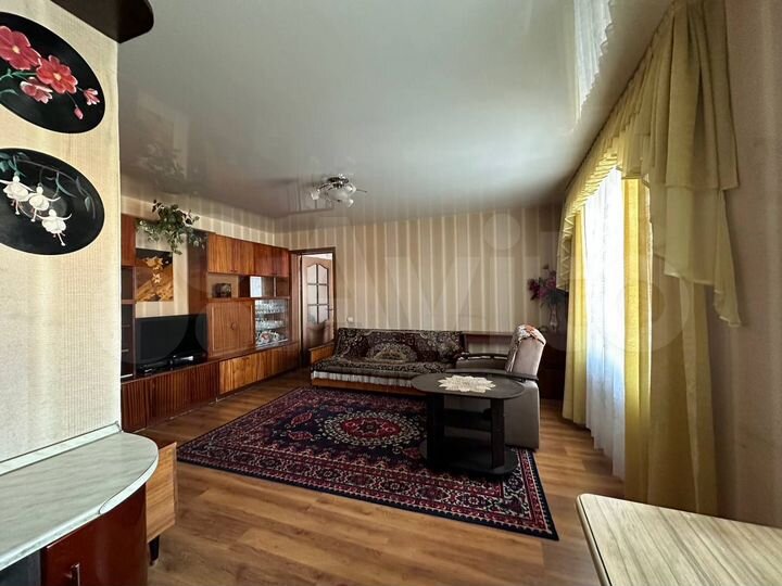 2-к. квартира, 42,7 м², 1/9 эт.