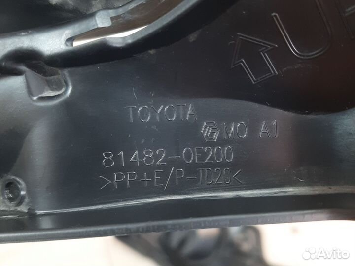 Заглушки птф фары в бампере левая и правая Toyotа