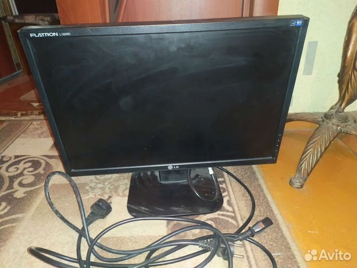 Монитор LG