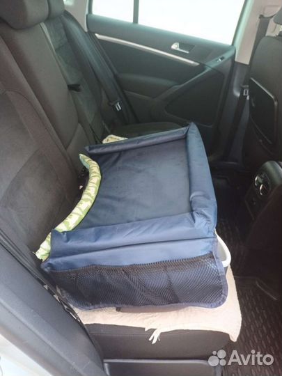 Столик для автокресла