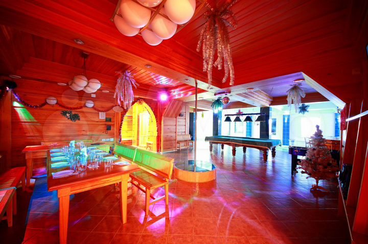 Коттедж 750 м² на участке 30 сот.