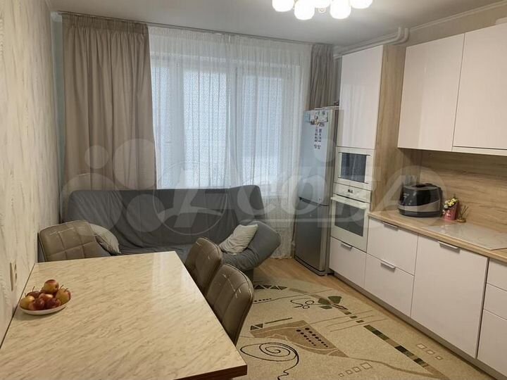 3-к. квартира, 80 м², 1/16 эт.