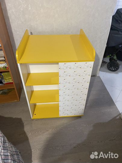 Пеленальный столик