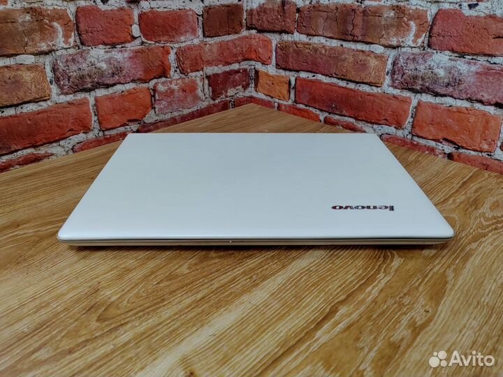 Игровой ноутбук Lenovo с дискретной видео и FullHD