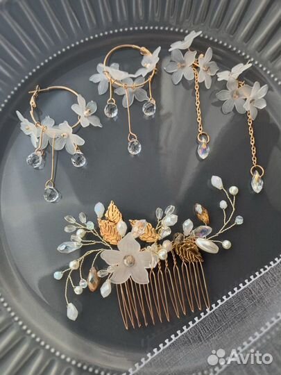 Украшение на волосы