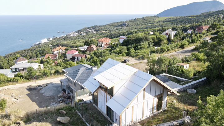 Дом 157,7 м² на участке 6,7 сот.