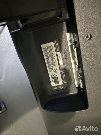 Монитор Philips 22