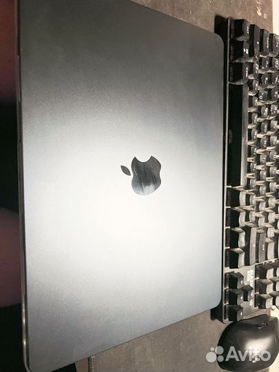 MacBook Air m2 8256