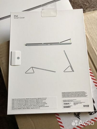 Новый Smart cover для iPad mgyq3ZM/A