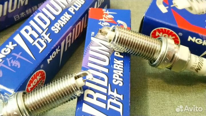 Комплект свечей зажигания NGK (1305) DF8H-11B