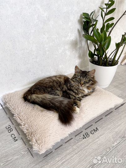 Лежанка для кошек и собак мелких пород