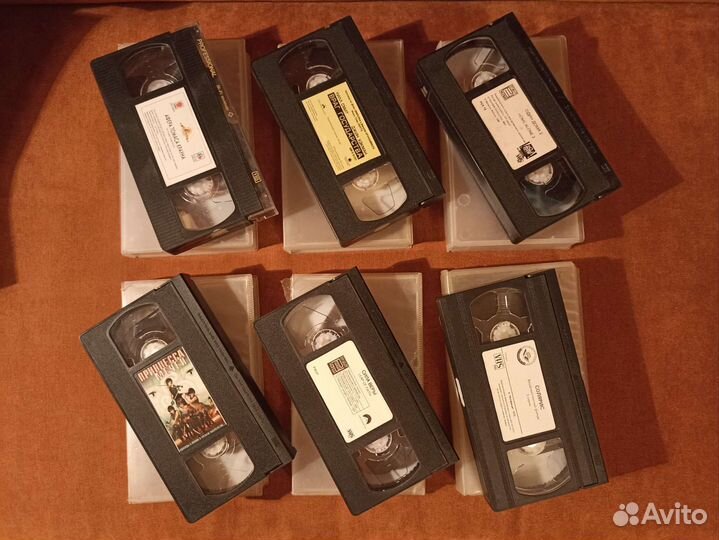 Видеокассеты с фильмами