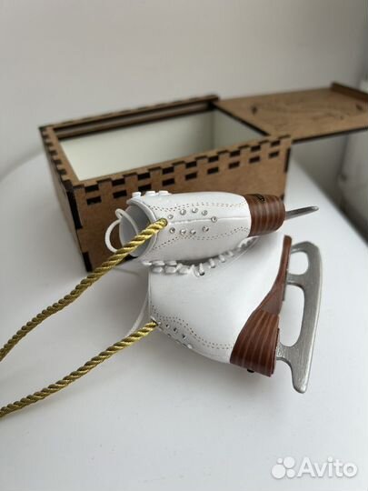 Подарок фигуристке, фигуристу, тренеру