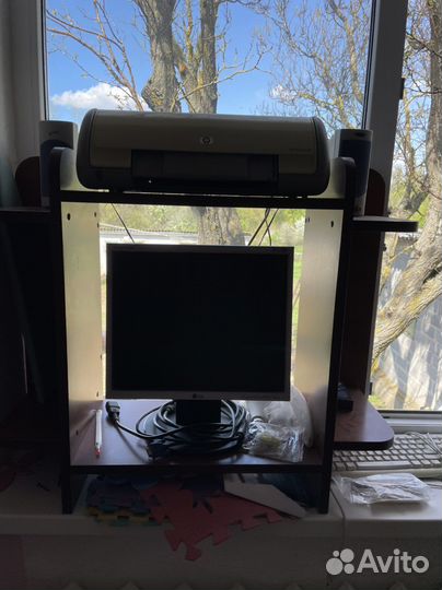 Компьютерный стол