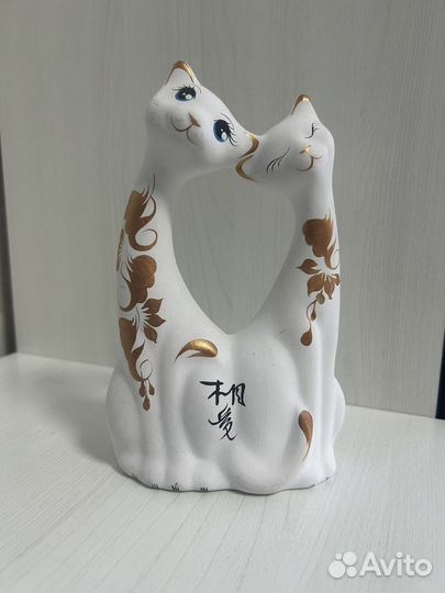 Кошки пара статуэтка