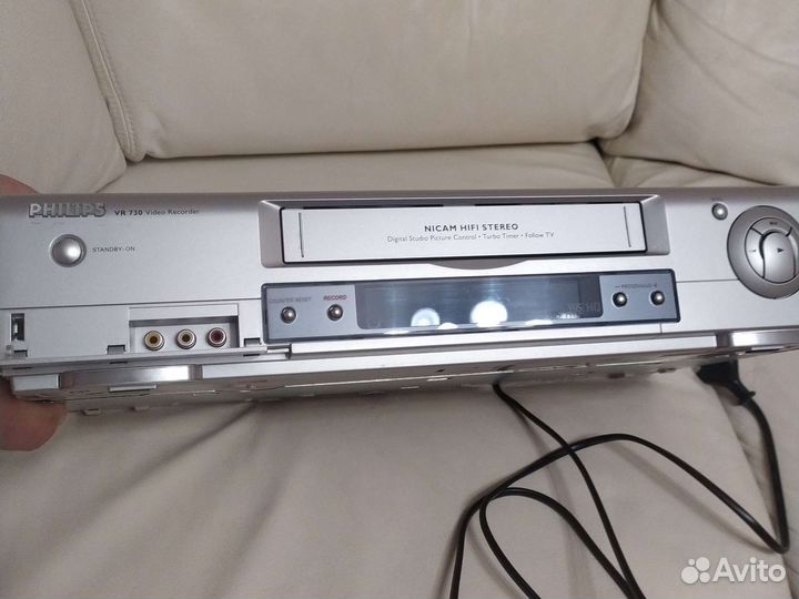 Видеомагнитофон philips VR 730