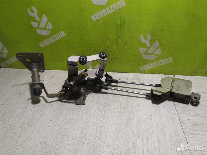 Механизм выбора передач Шкода Октавия А4