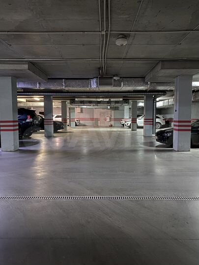 Машиноместо, 12 м²