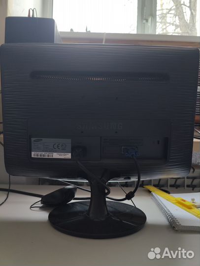 Монитор Samsung 1930nw