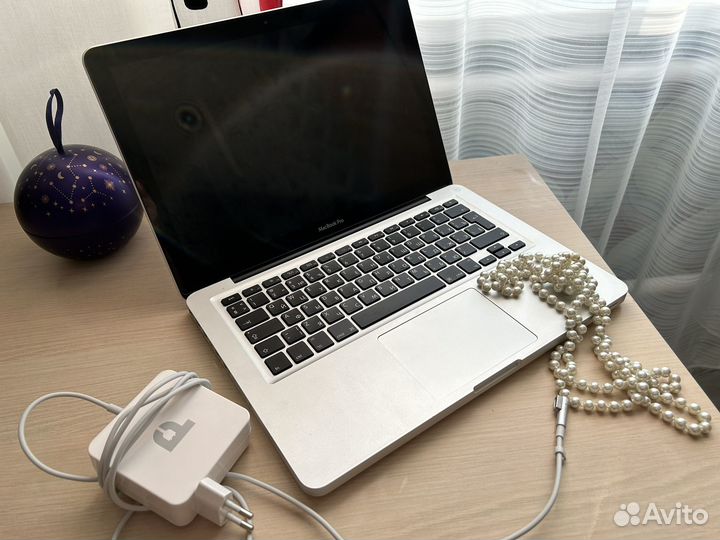 Macbook