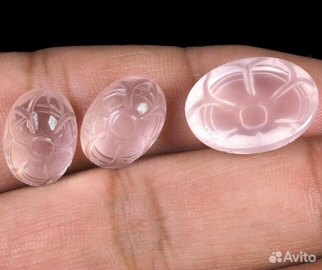 Комплект из 3-х резных кабошонов розового кварца