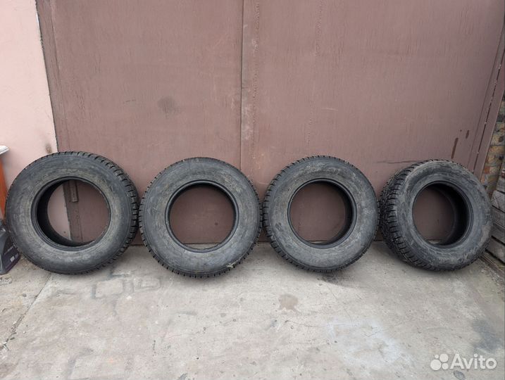 Nokian Tyres Hakkapeliitta 7 SUV 245/70 R16