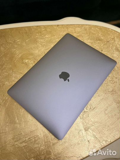 Apple MacBook Pro