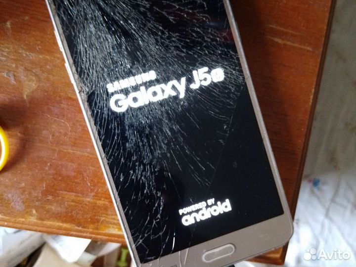 Телефон Samsung