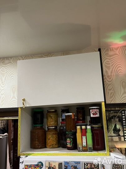 Полка настенная навесная