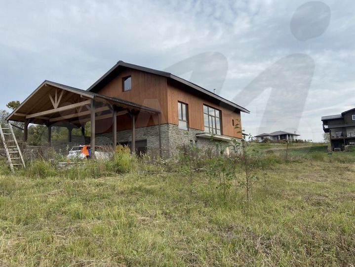 Дом 500 м² на участке 12 сот.