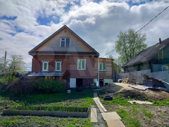 Дом 105 м² на участке 11 сот.